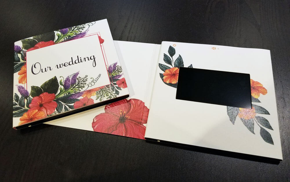 Product Feature bigDAWGS greetings